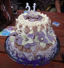 Bezlepkový narozeninový dortík